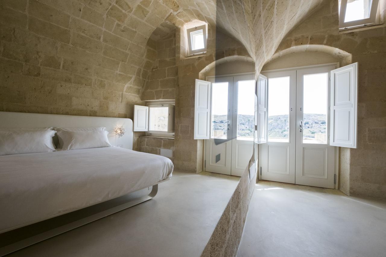 Aquatio Cave Luxury Hotel & Spa Matera Exterior photo A room at the Hotel Matera