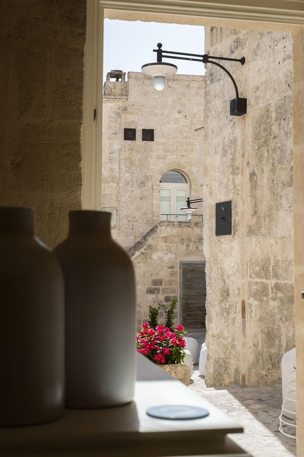 Aquatio Cave Luxury Hotel & Spa Matera Exterior photo The interior of the castle