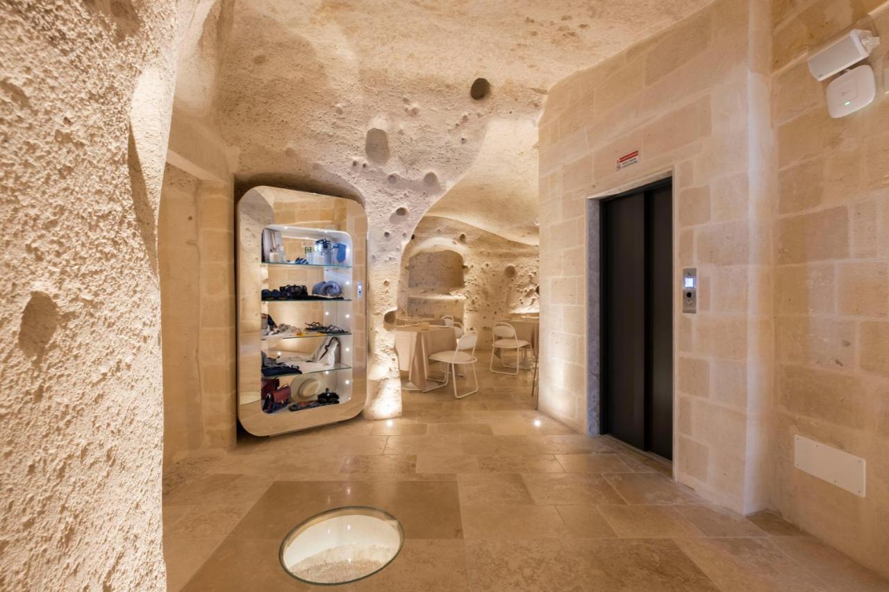 Aquatio Cave Luxury Hotel & Spa Matera Exterior photo The elevator